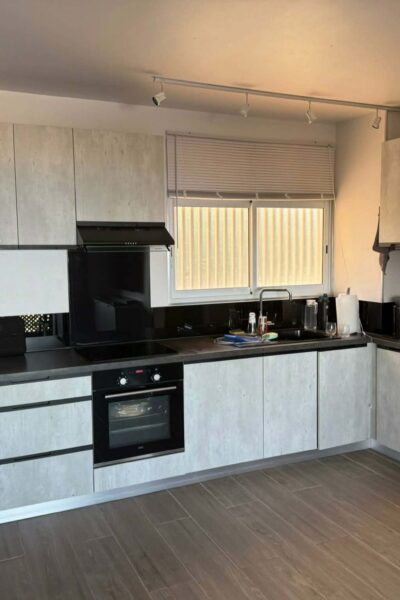 À LOUER – APPARTEMENT F2 – RÉSIDENCE MAHANA – HAUTEURS DE L’UNIVERSITÉ – PUNAAUIA