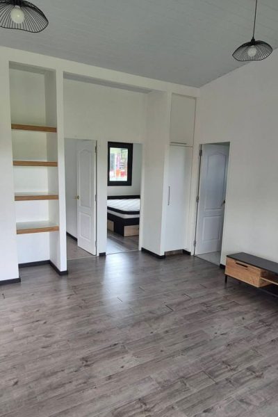 Maison F3 à louer à Papara – Proche du spot de surf